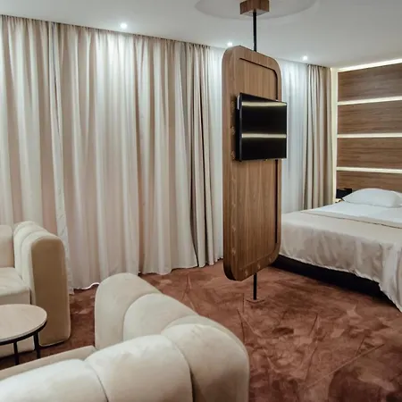 Mk Premier Resort *